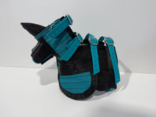 Load image into Gallery viewer, ULTRA ¾ CHESTPLATE WITH LEG PLATES AND TRACKER PROTECTOR TURQUOISE / BLACK