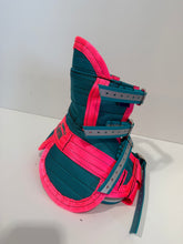 Load image into Gallery viewer, ULTRA ¾ CHESTPLATE WITH LEG PLATES TURQUOISE/ PINK