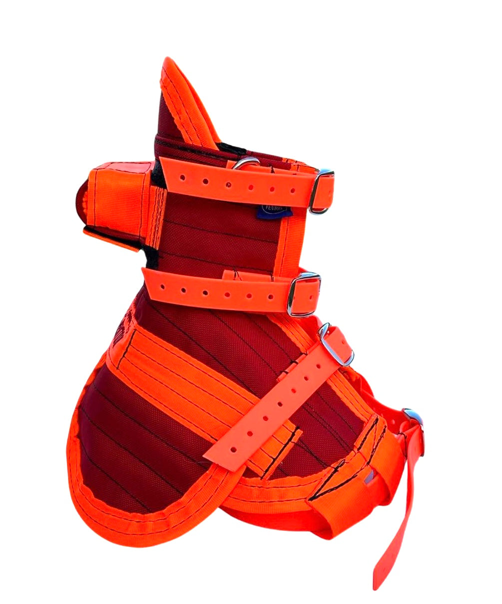 ULTRA ¼ CHESTPLATE RED/ORANGE  With leg plates and Built in tracker protector.