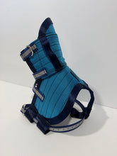 Load image into Gallery viewer, S 25–33KG | FENTON ULTRA ¼ CHESTPLATE CYAN / NAVY/ HI VIS STRAPS