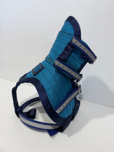Load image into Gallery viewer, S 25–33KG | FENTON ULTRA ¼ CHESTPLATE CYAN / NAVY/ HI VIS STRAPS