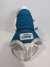 Load image into Gallery viewer, S 25-33KG | FENTON ULTRA ¼ CHESTPLATE CYAN /BLACK, WHITE