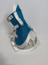 Load image into Gallery viewer, S 25-33KG | FENTON ULTRA ¼ CHESTPLATE CYAN /BLACK, WHITE
